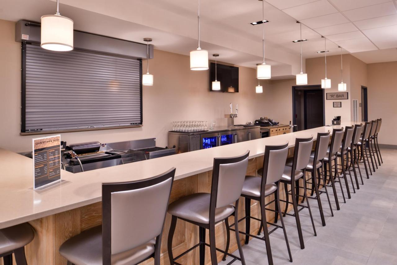 Country Inn & Suites By Radisson, Ft Atkinson, Wi Fort Atkinson Εξωτερικό φωτογραφία